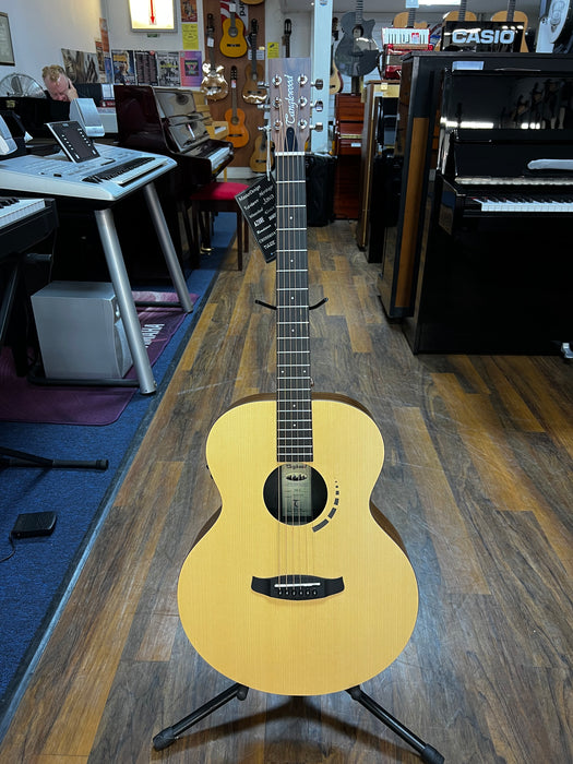 Tanglewood Metropolitan Series TM3E Electro Acoustic Guitar