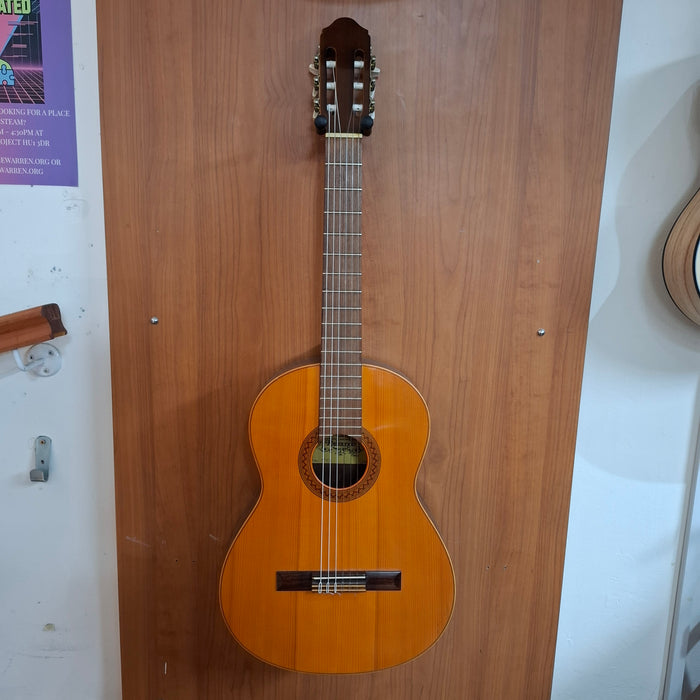 Second Hand Raimundo Classical Guitar