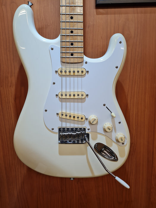 Pre-Owned revelation RTS57 Stratocaster