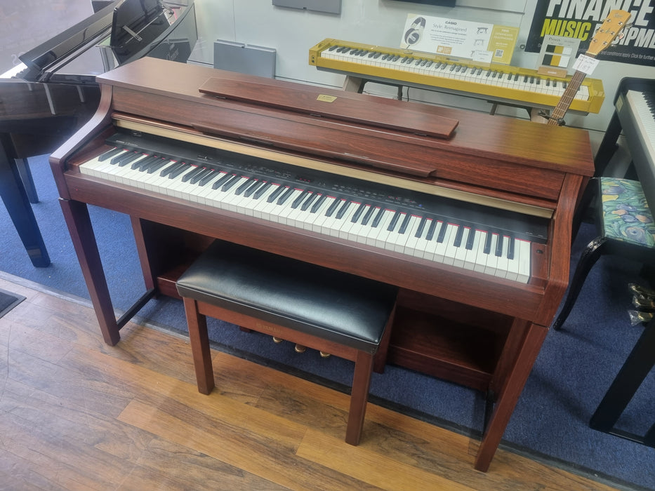 Pre-Owned Yamaha CLP-370 Digital Piano and stool