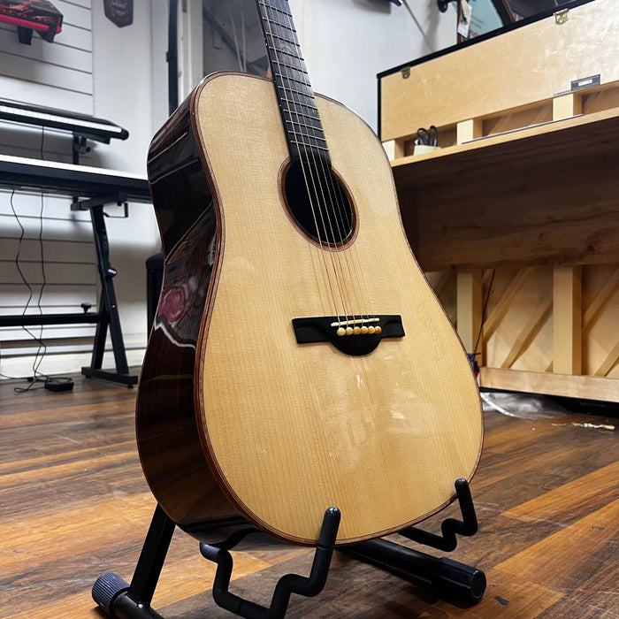Merida TRIBECCA Electro Acoustic Guitar With Soft Padded Case