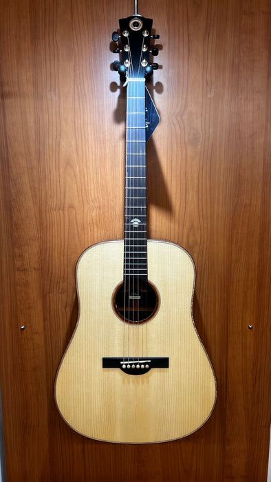 Merida TRIBECCA Electro Acoustic Guitar With Soft Padded Case