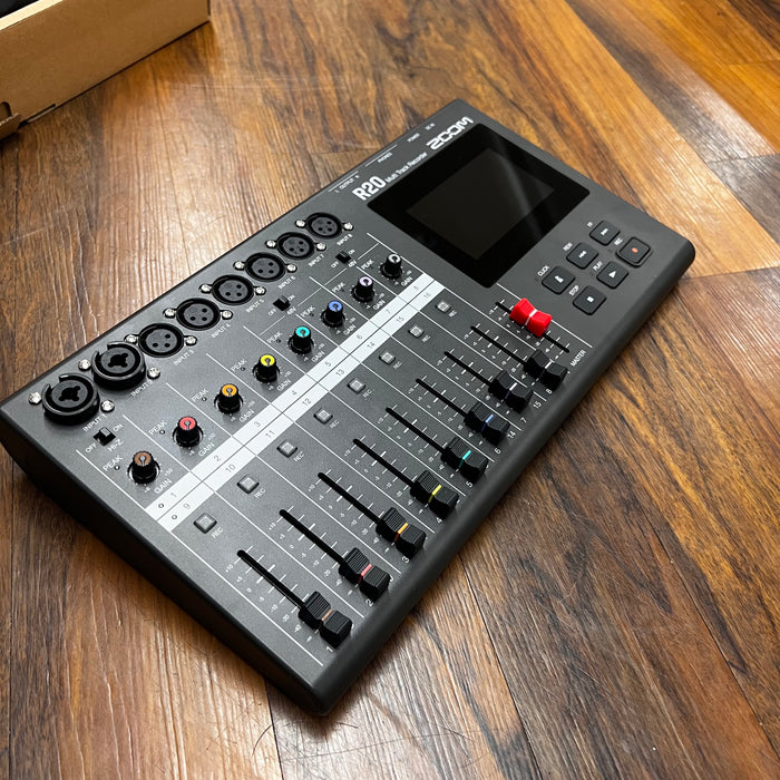 Second Hand Zoom R20 Multitrack Recorder