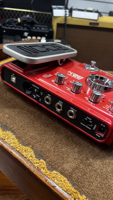 Second Hand Zoom B2.1U Multi Effects Bass Pedal