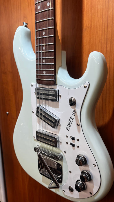 Rapier 33 Daphne Blue Electric Guitar