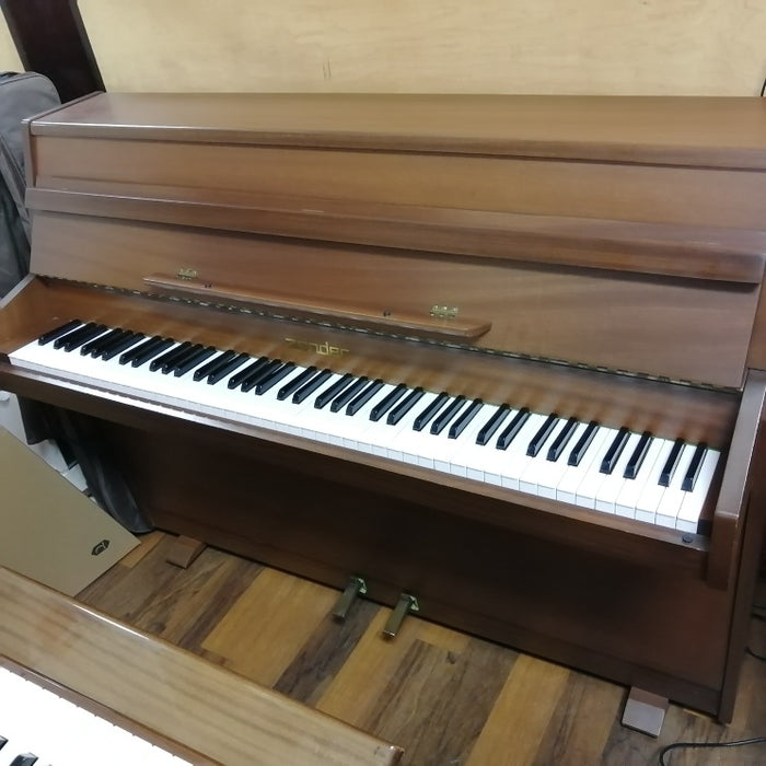 Second Hand Zender Acoustic Piano