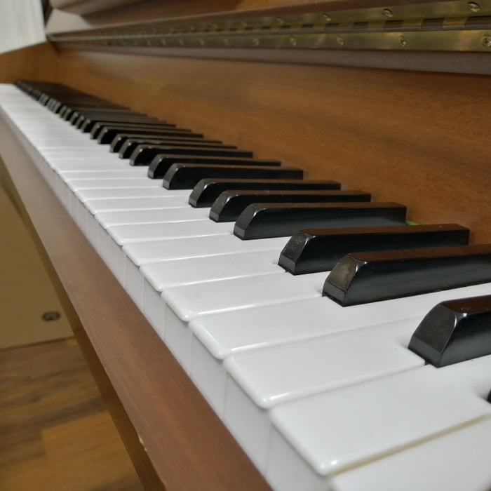 Second Hand Zender Acoustic Piano