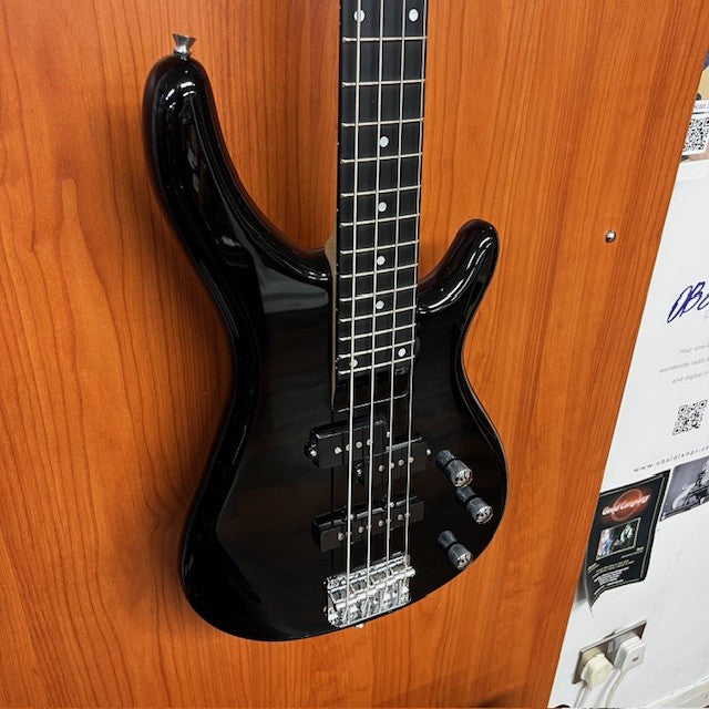 Chord CCB90 Bass Guitar