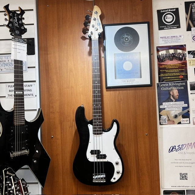Second Hand Gear4Music LA Electric Bass Guitar