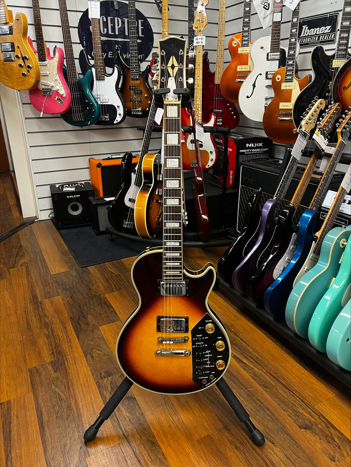 Vintage 70s Kay/Univox Les Paul Style Multi-Effects Electric