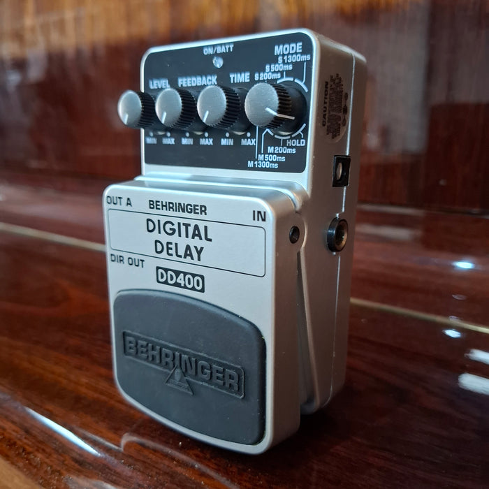 Second Hand Behringer DD400 Digital Delay Effect Pedal