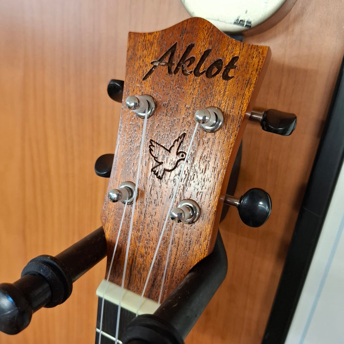 Second Hand Aklot AKC23 Concert Ukulele With Gig Bag