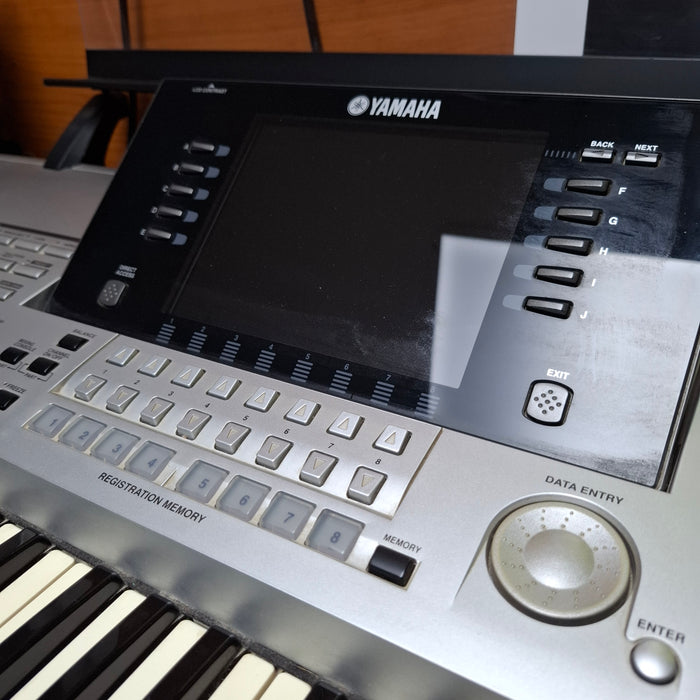 Second Hand Yamaha Tyros 1 Digital Workstation-includes speakers