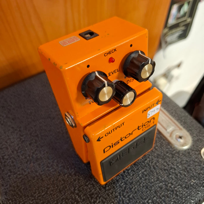 Second Hand Boss Distortion DS-1 Effect Pedal