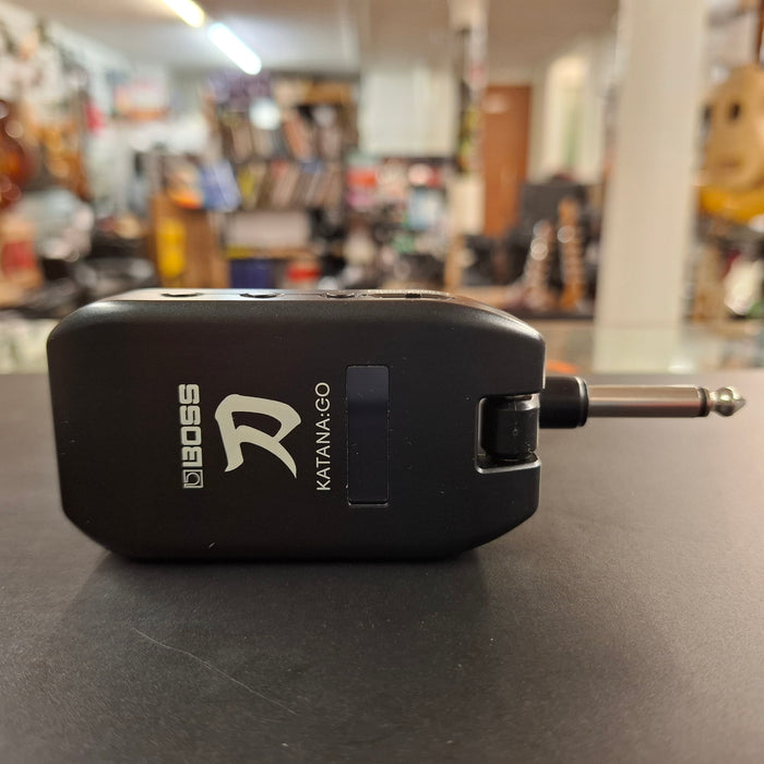 Second Hand Boss Katana Go Plug in Headphone Amp & Philips Headphones