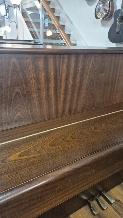 Second Hand Yamaha P110 acoustic piano