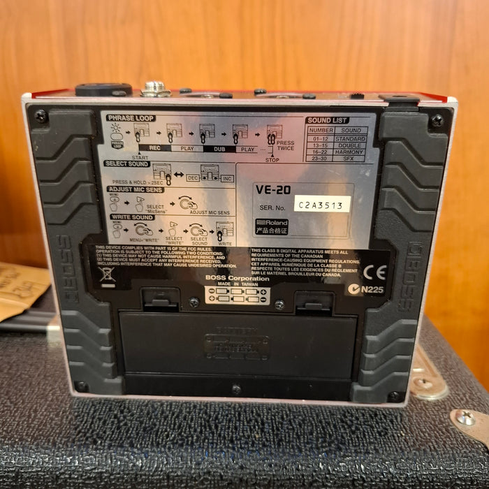 Second Hand Boss VE-20 Vocal Processor Effect Pedal with Box