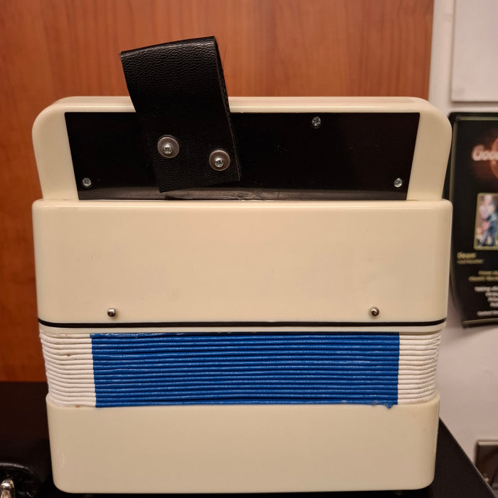 Second Hand Mugig Kid's Accordion