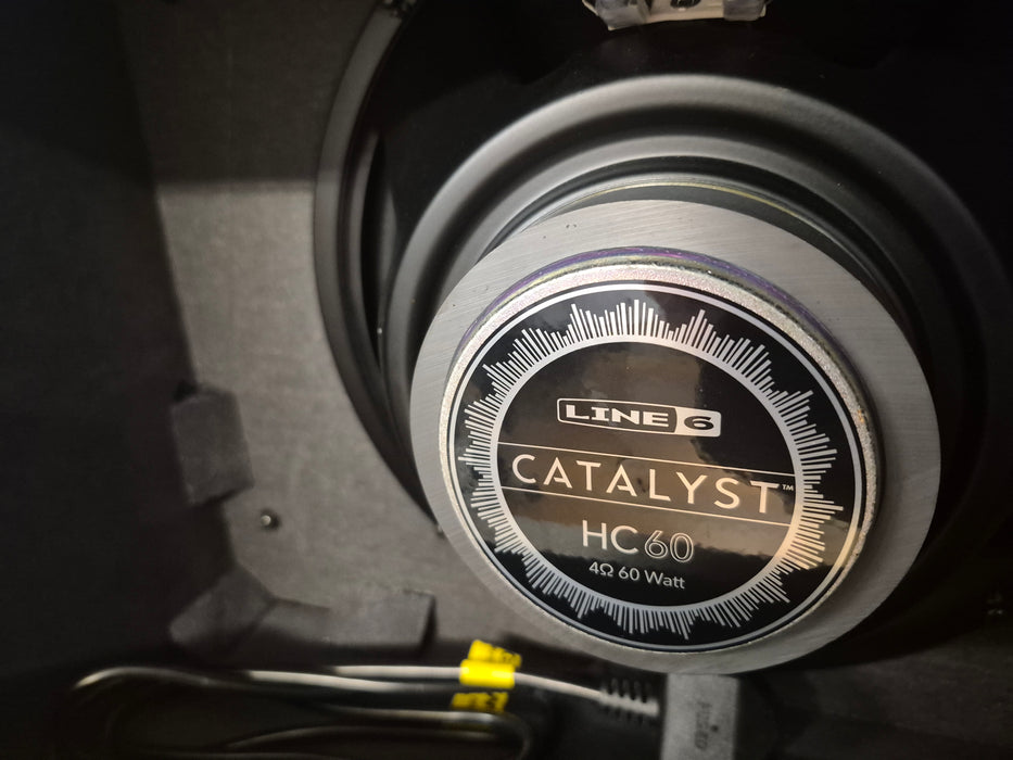 Second Hand  Line 6 catalyst CX60 60w Amp(Includes official pedal and cover)