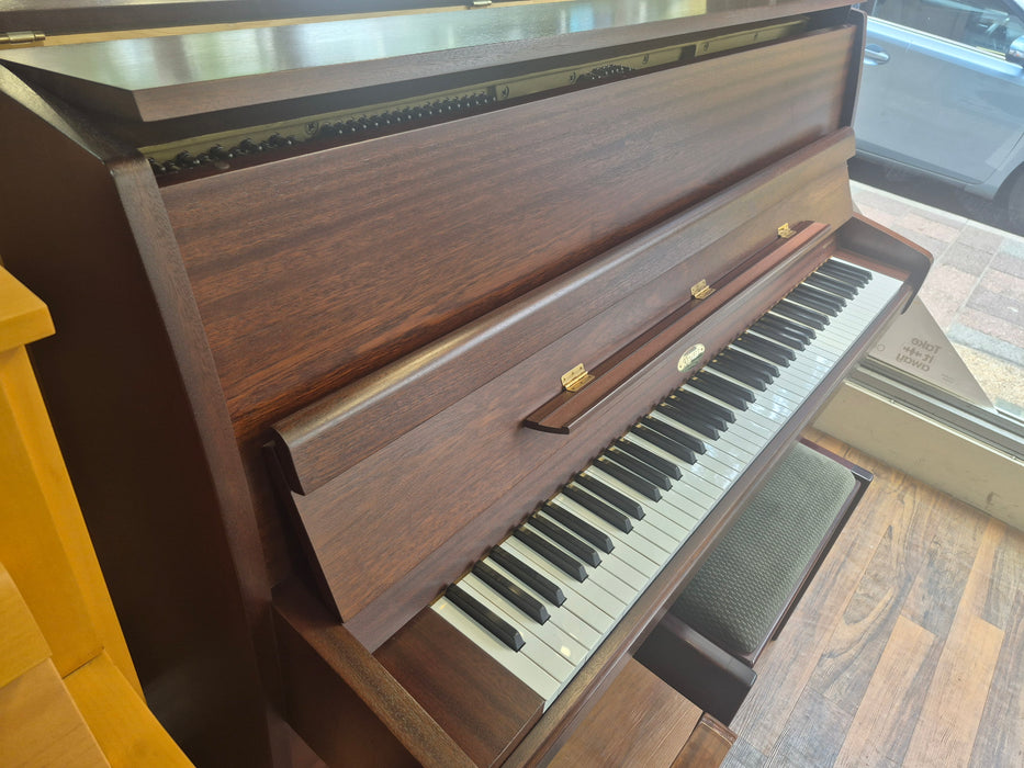 Second hand Kemble Cambridge 10 acoustic piano