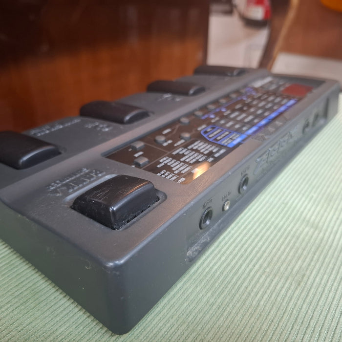 Second Hand Zoom Player 2100 Multi Effects Pedal