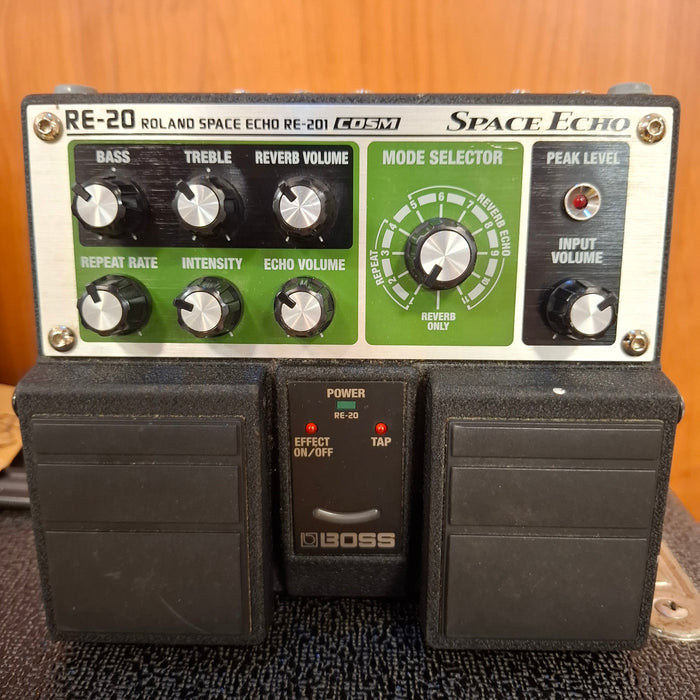 Second Hand Boss Space Echo RE-20 Effect Pedal