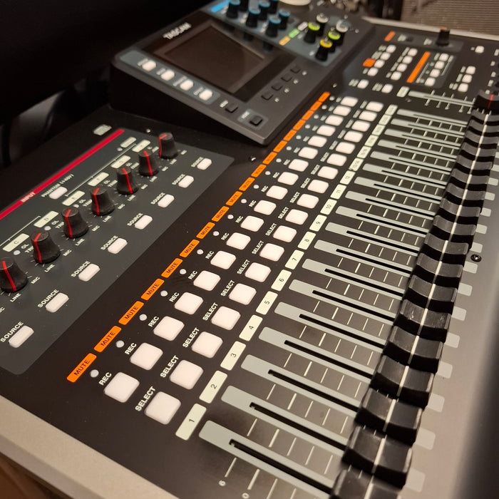 Second Hand Tascam DP-24SD 24-Track Digital Portastudio