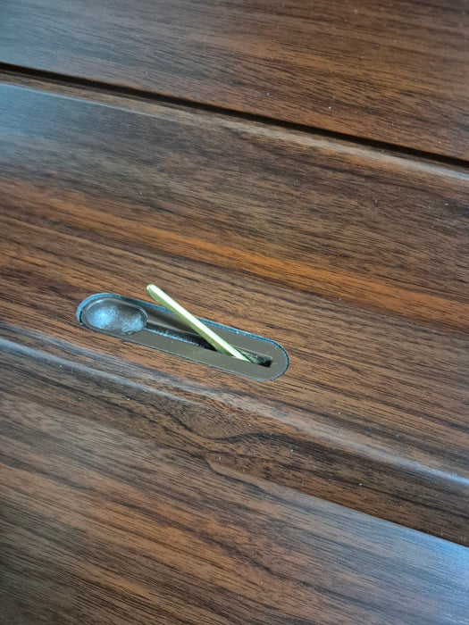 Second Hand Yamaha CLP240 Digital Piano (mahogany satin)