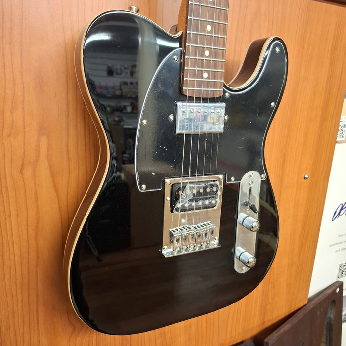 Northstar Pro NSP2BK Electric Guitar Bundle