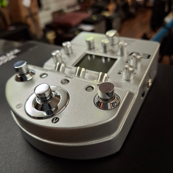 Second Hand Zoom A3 Pre Amp And Multi Effects Acoustic Guitar Pedal