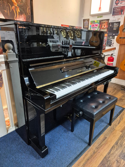 Second Hand Yamaha U3  upright piano with quiet time system for use with headphones.