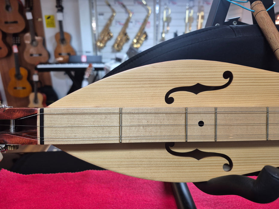 Second Hand Hora 4 String Mountain Dulcimer with bag