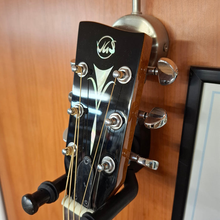 Second Hand Gewa 6 String Banjo With Hard Case