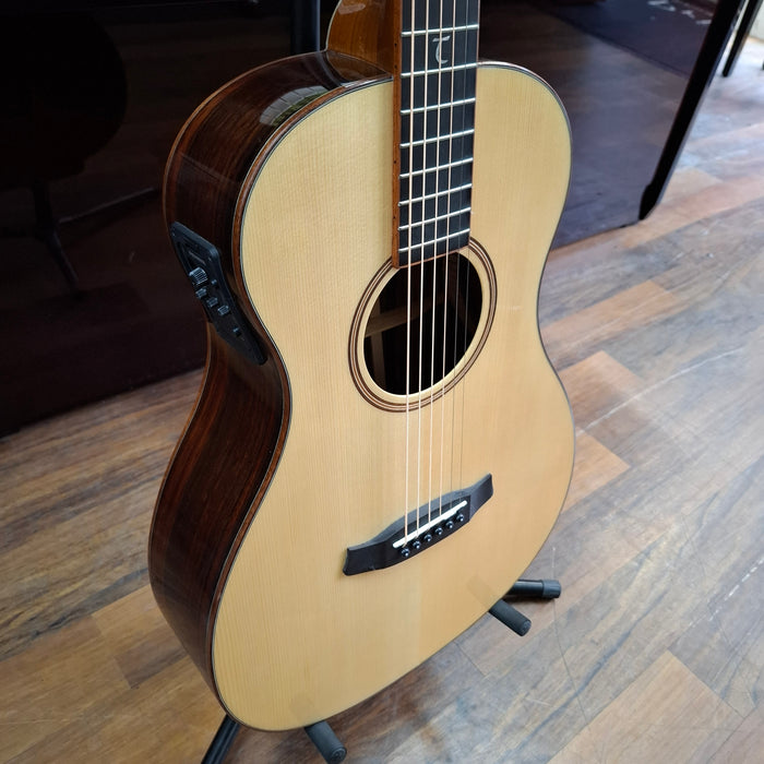 Tanglewood Java TJ8E Electro Acoustic Guitar