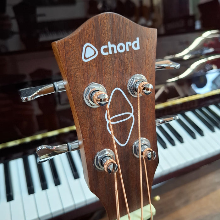 BOM-40 Electro-Acoustic Short-Scale Bass Guitar