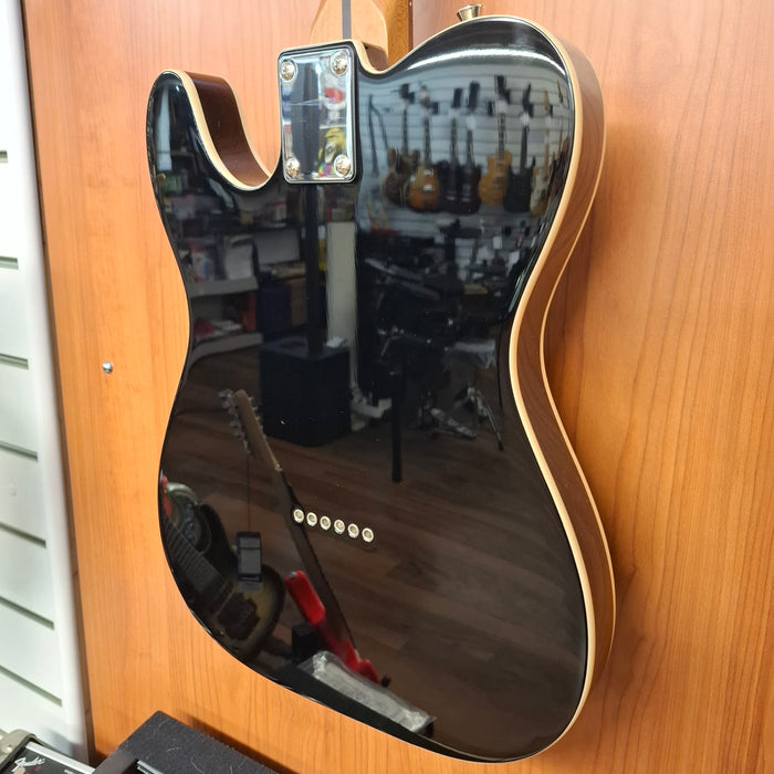 Northstar Pro NSP2BK Electric Guitar Bundle