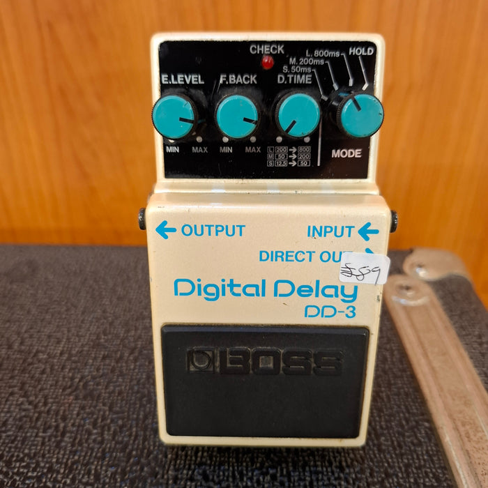 Second Hand Boss Digital Delay DD-3 Effect Pedal