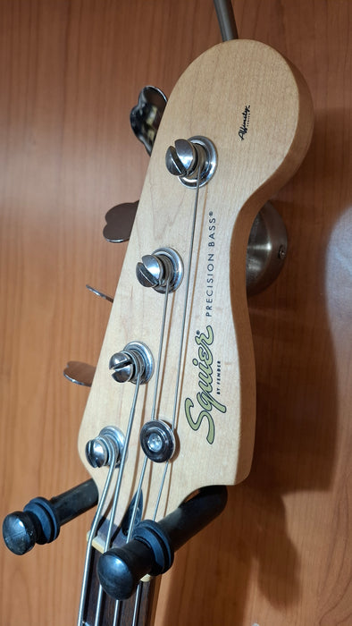 Second Hand Squier Affinity Precision Bass