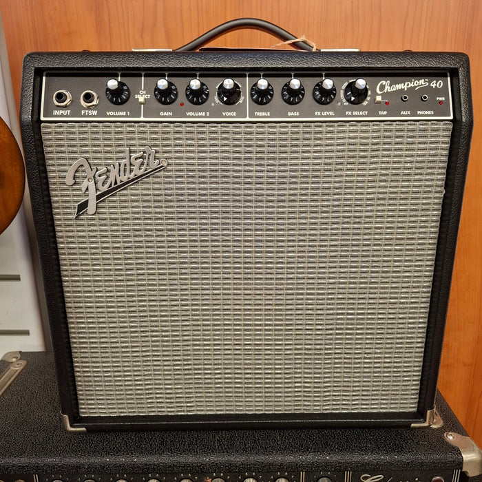 Second Hand Fender Champion 40 Electric Guitar Amplifier