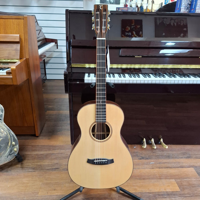 Tanglewood Java TJ8E Electro Acoustic Guitar