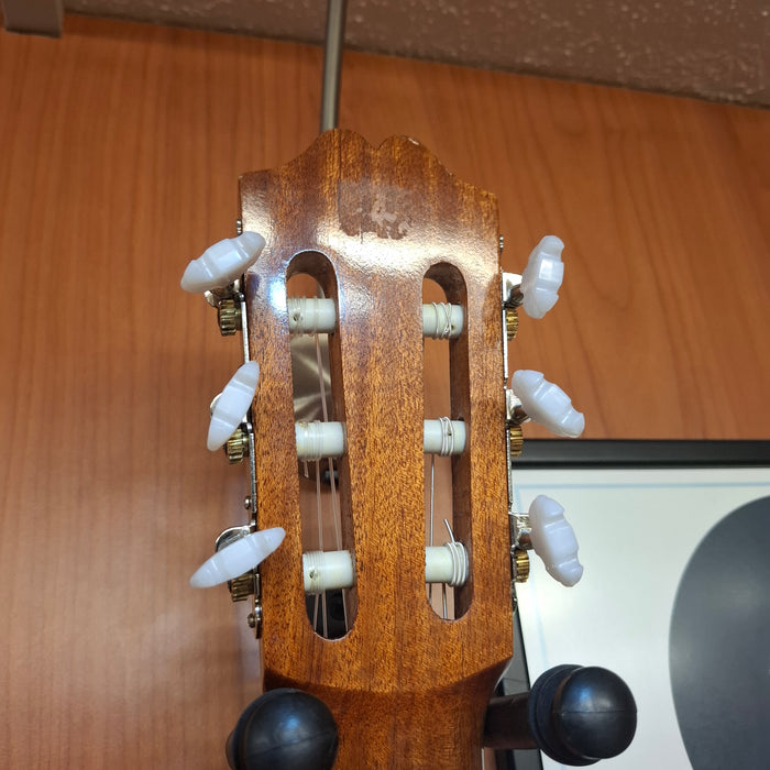 Second Hand Guitara Fiesta Classical Guitar