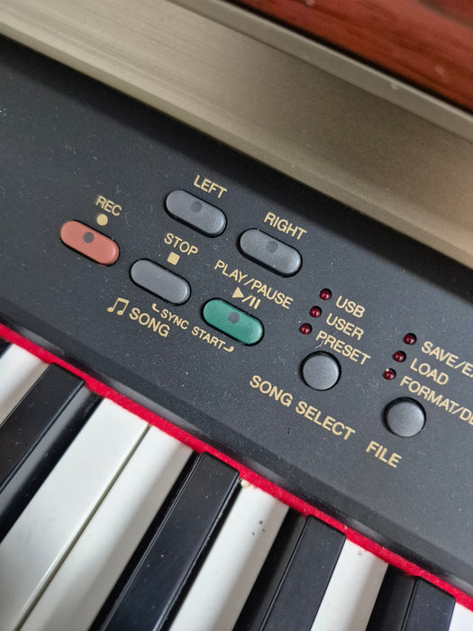 Second Hand Yamaha CLP240 Digital Piano (mahogany satin)