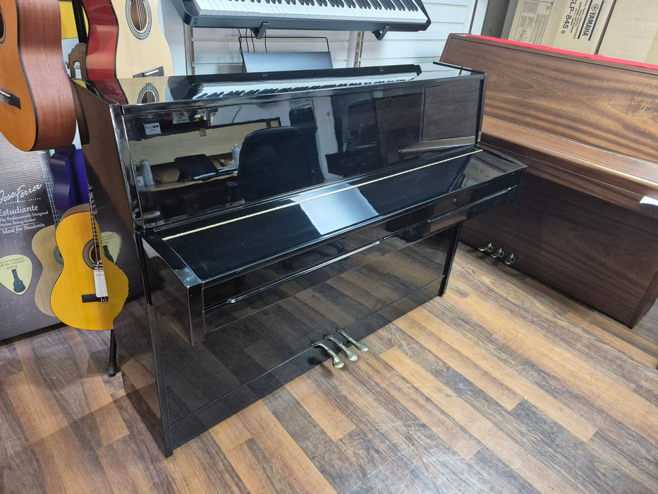 Refurbished Baldwin small piano (SECOND HAND)