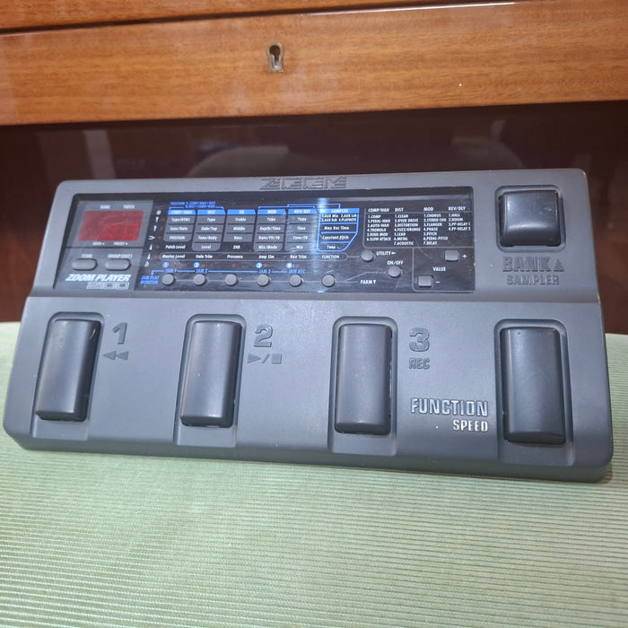 Second Hand Zoom Player 2100 Multi Effects Pedal