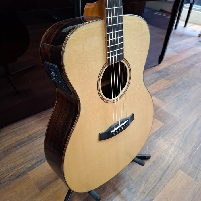 Tanglewood Java TJ3E Electro Acoustic Guitar