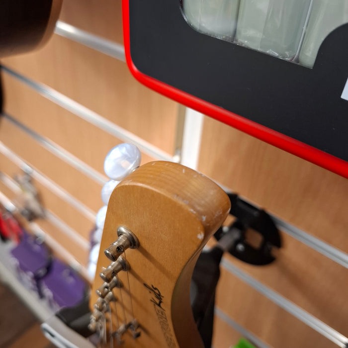 Second Hand Pure Tone Kids Electric Guitar & Amplifier