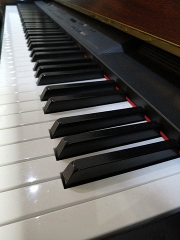 Pre-Owned Yamaha CLP880 Digital Piano