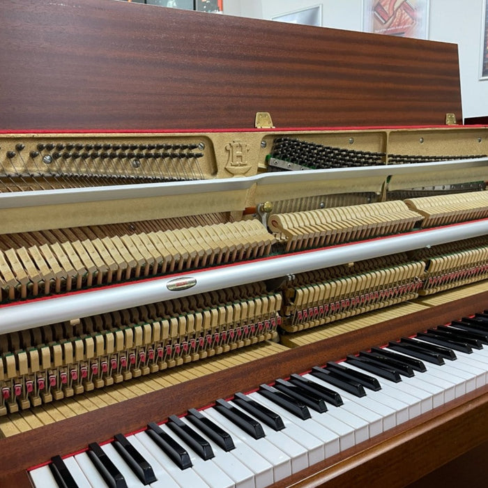 Hellas Piano